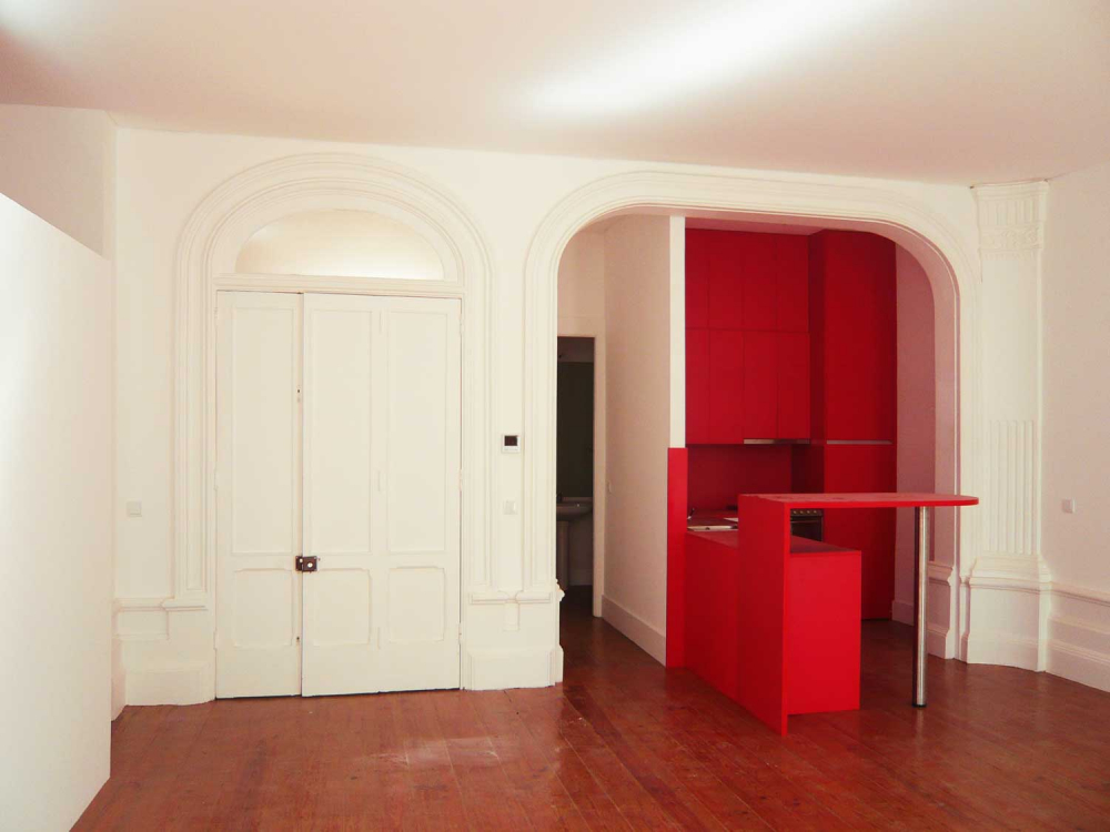 Kitchnete em apartamento reabilitado em Mártires da Liberdade - Vista de apartamento em Mártires da Liberdade