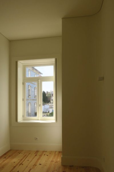 Apartamentos-Alvares-Cabral-luz-quarto