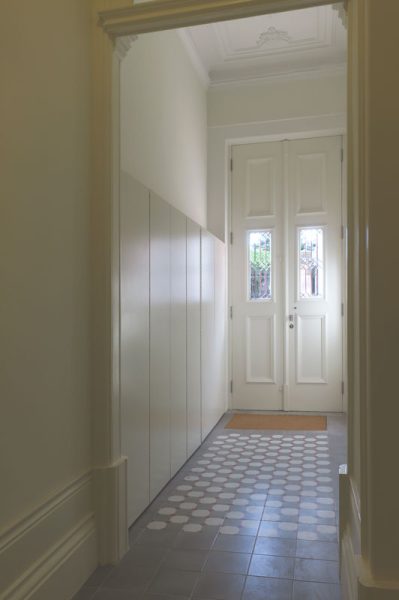 Apartamentos-Alvares-Cabral-vestibulo