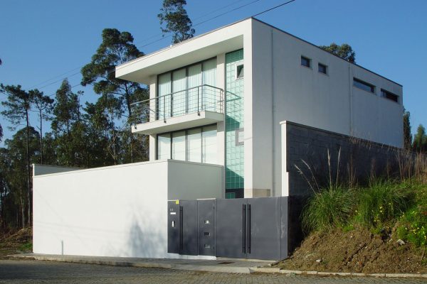 Casa em Miramar vista da rua