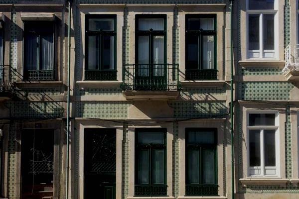 Rua-Alvares-Cabral-Fachada